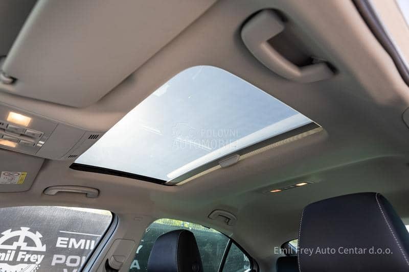 Škoda Superb 1.4 DSG Ambition