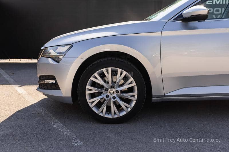 Škoda Superb 1.4 DSG Ambition