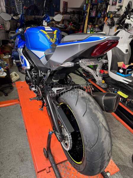 Suzuki gsxr1000 M1