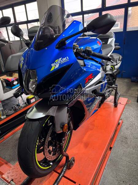 Suzuki gsxr1000 M1