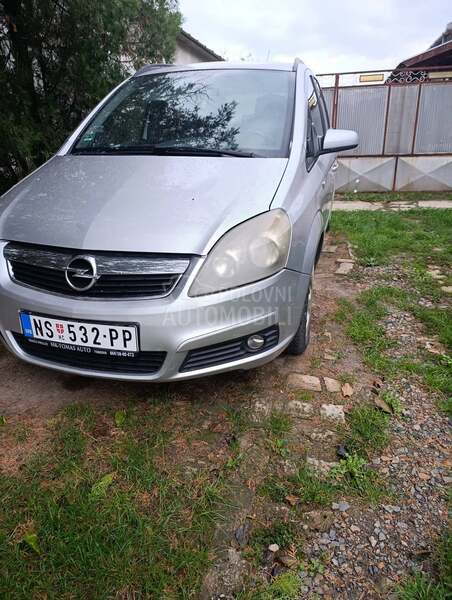 Opel Zafira b