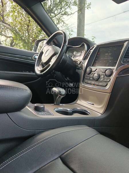 Jeep Grand Cherokee Overland