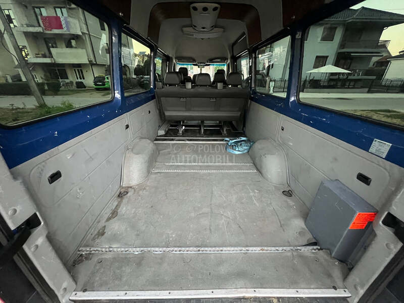 Mercedes Benz Sprinter 315