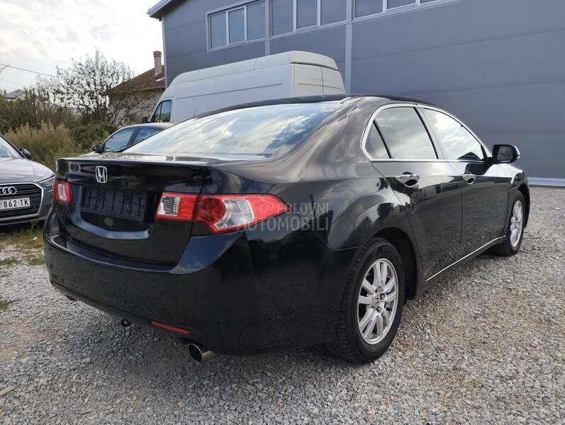 Honda Accord 2.0 Elegance