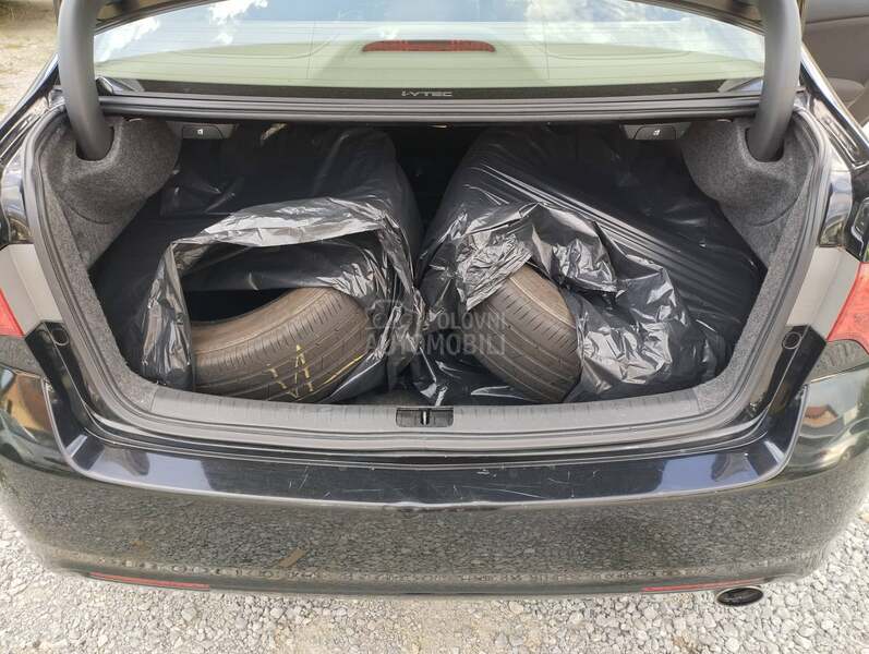 Honda Accord 2.0 Elegance