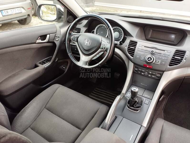 Honda Accord 2.0 Elegance