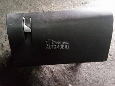 kaseta suvozaca za Citroen DS5 za 2013. god.