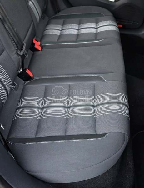 Volkswagen Golf 6 1.6tdi/Match