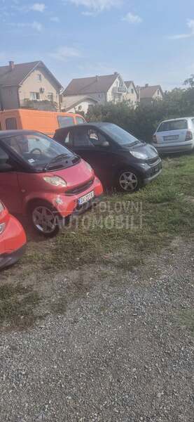 Smart ForTwo vise komada