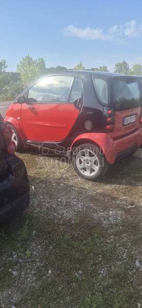 Smart ForTwo vise komada