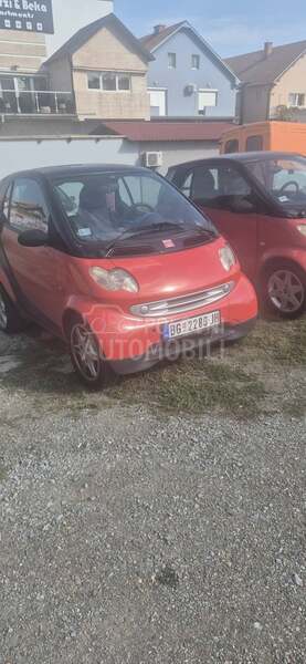 Smart ForTwo vise komada