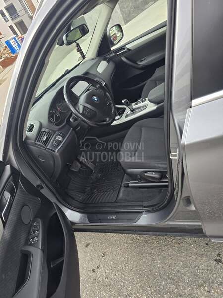 BMW X3 XDRIVE autom vel.nav