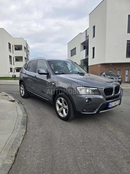 BMW X3 XDRIVE autom vel.nav