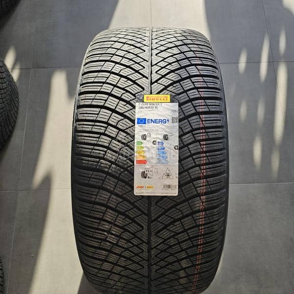Pirelli 285/40 R20 Zimska
