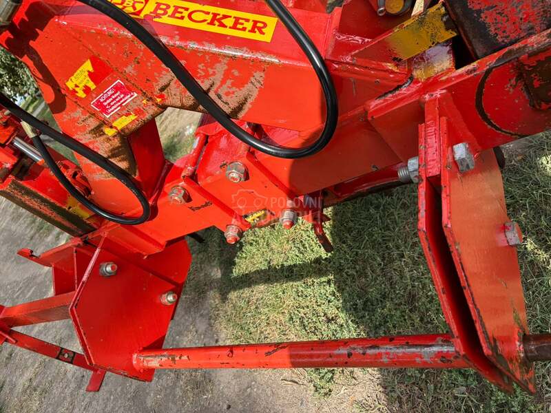 Becker 4,5m kao nova