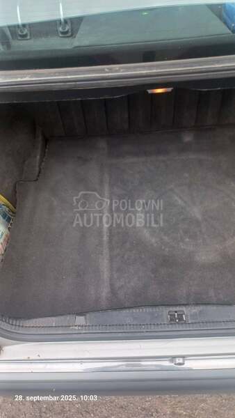 Mercedes Benz E 124 124-22.OE