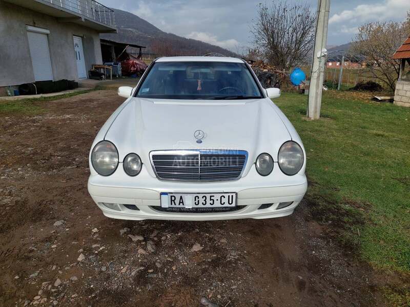 Mercedes Benz E 270 w210