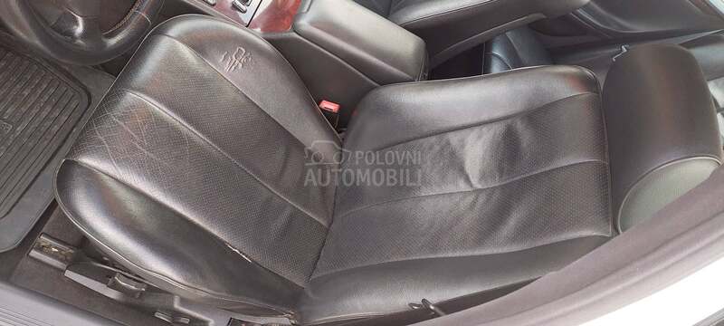 Mercedes Benz E 270 w210