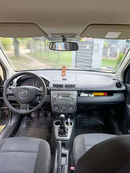 Mazda 2 1.3 16v restajling