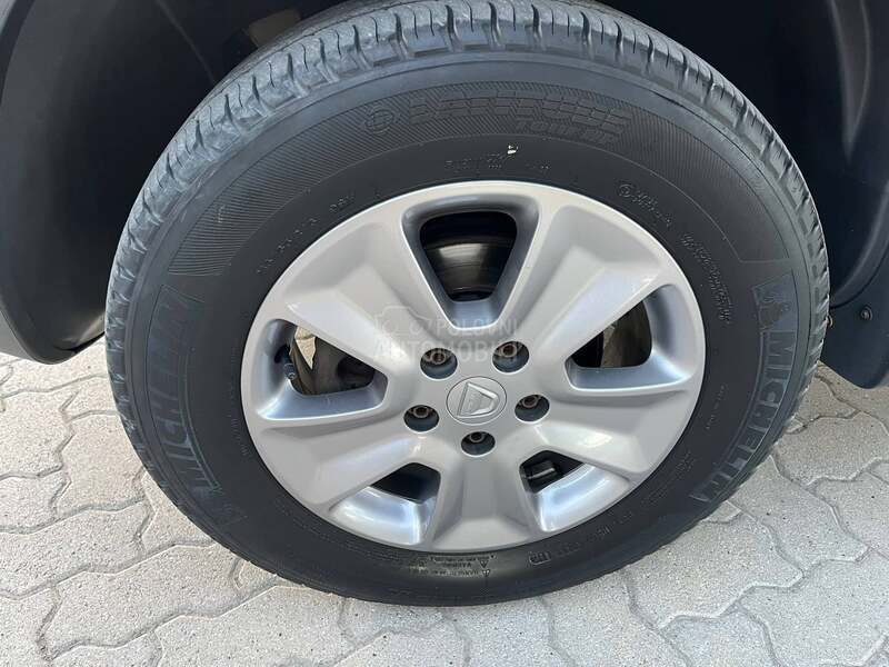 Dacia Duster 1.2 Švajcarac