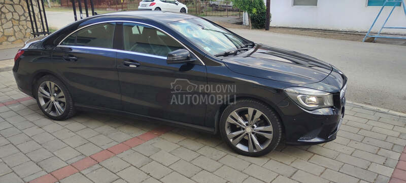 Mercedes Benz CLA 220 