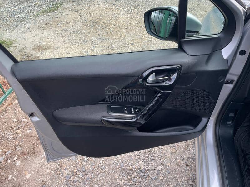Peugeot 208 1.4 HDI