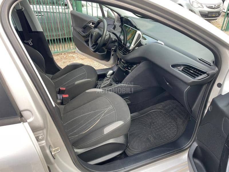 Peugeot 208 1.4 HDI