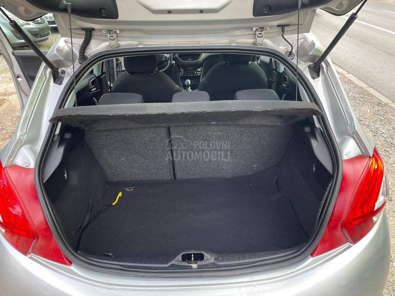 Peugeot 208 1.4 HDI