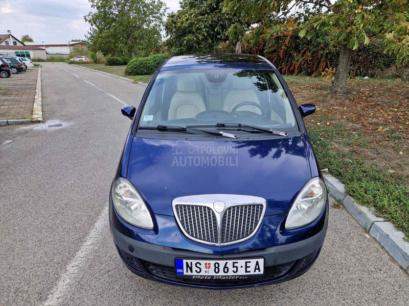 Lancia Musa 1.4i