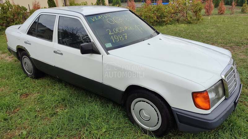 Mercedes Benz W124 