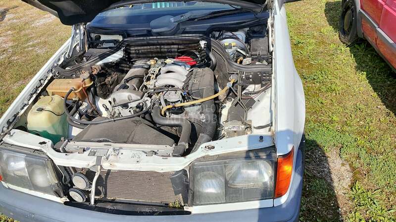 Mercedes Benz W124 