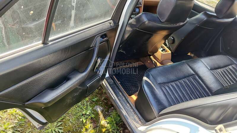 Mercedes Benz W124 
