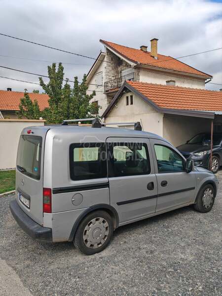 Opel Combo 1.6 CNG