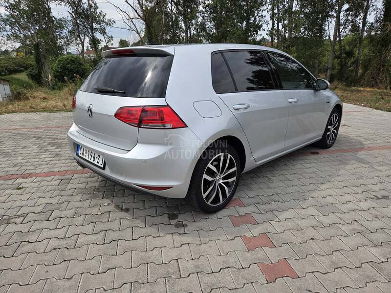 Volkswagen Golf 7 2.0 TDI DSG LOUNGE
