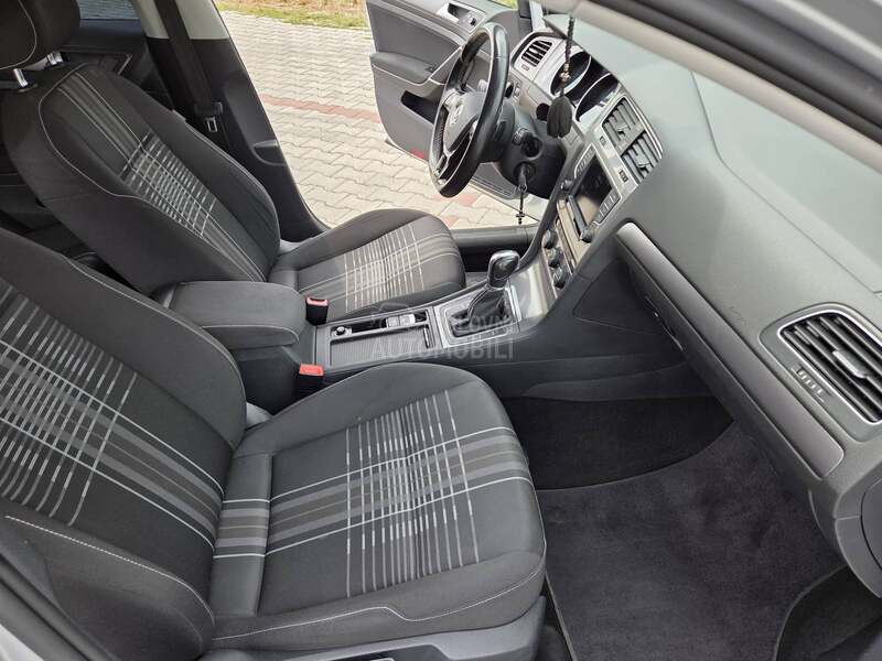 Volkswagen Golf 7 2.0 TDI DSG LOUNGE