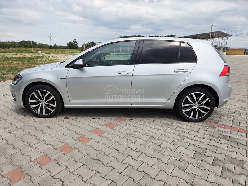 Volkswagen Golf 7 2.0 TDI DSG LOUNGE