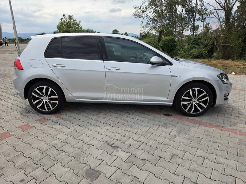 Volkswagen Golf 7 2.0 TDI DSG LOUNGE