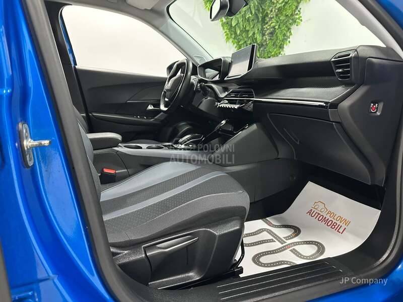 Peugeot 2008 1.2 ALLURE AUT