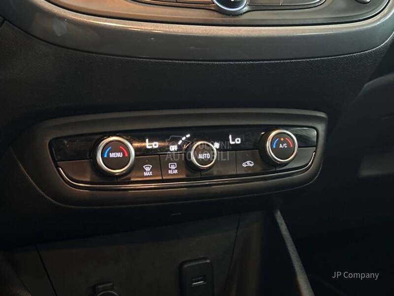 Opel Crossland X  1.2 INNOVATION AUT