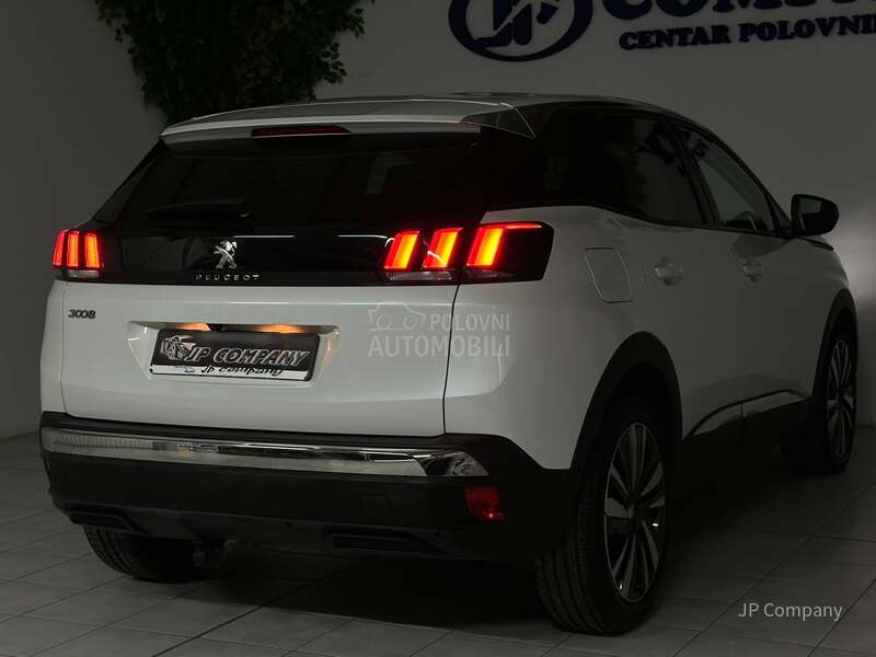 Peugeot 3008 1.2 ALLURE perla
