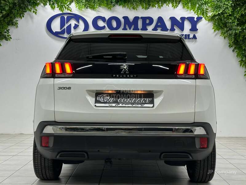 Peugeot 3008 1.2 ALLURE perla