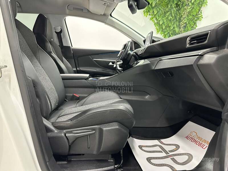 Peugeot 3008 1.2 ALLURE perla