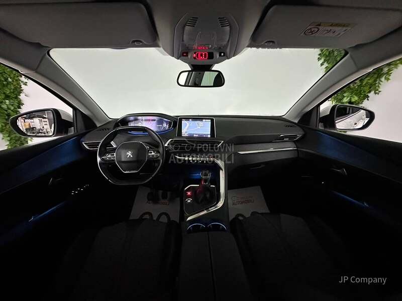 Peugeot 3008 1.2 ALLURE perla