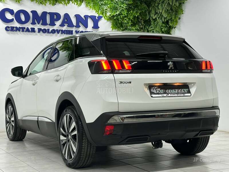 Peugeot 3008 1.2 ALLURE perla