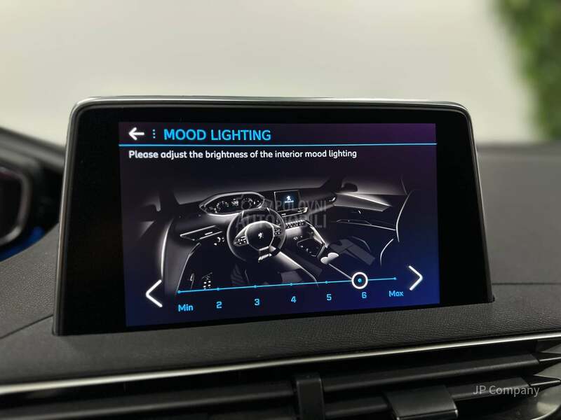 Peugeot 3008 1.2 ALLURE perla
