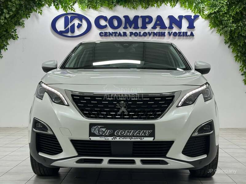 Peugeot 3008 1.2 ALLURE perla