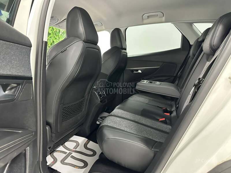 Peugeot 3008 1.2 ALLURE perla