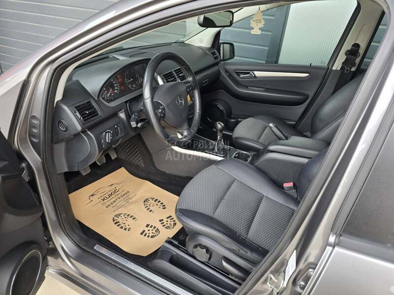 Mercedes Benz A 180 CDI AVANTGARDE