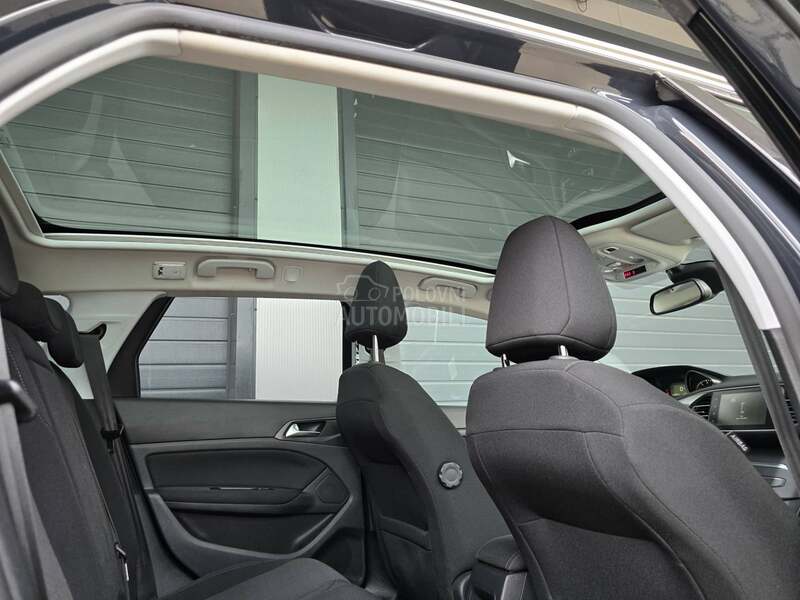 Peugeot 308 1.6 HDI PANO