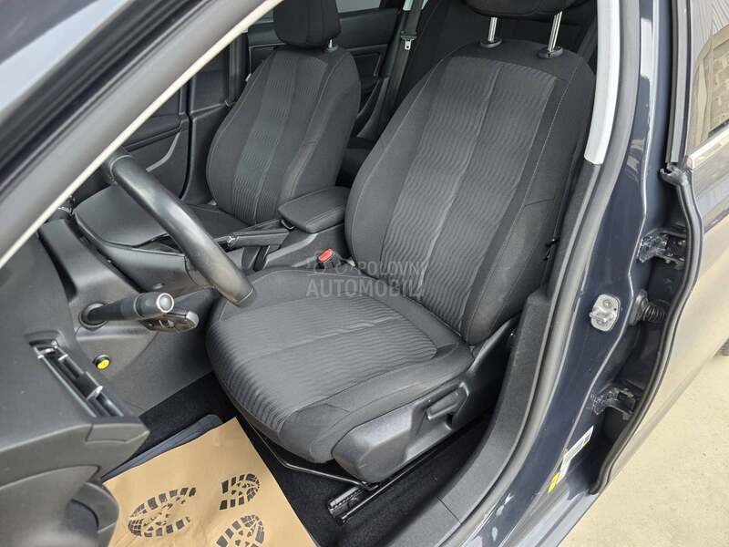 Peugeot 308 1.6 HDI PANO